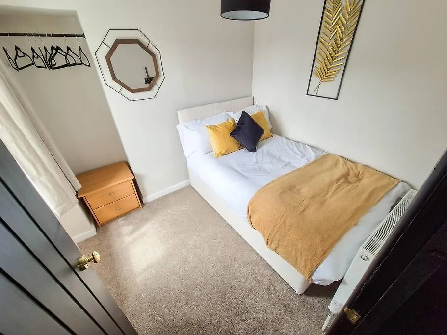 Explore Swansea! 4-Bed Delhi St Stay 0*, Swansea